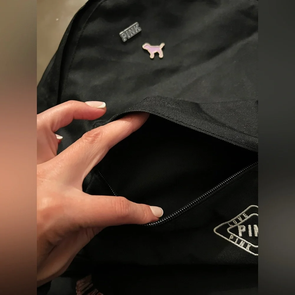 PINK 💕Victoria's Secret Black 🖤Small Backpack w/Logo & Exclusive Pins Details - Picture 12 of 16
